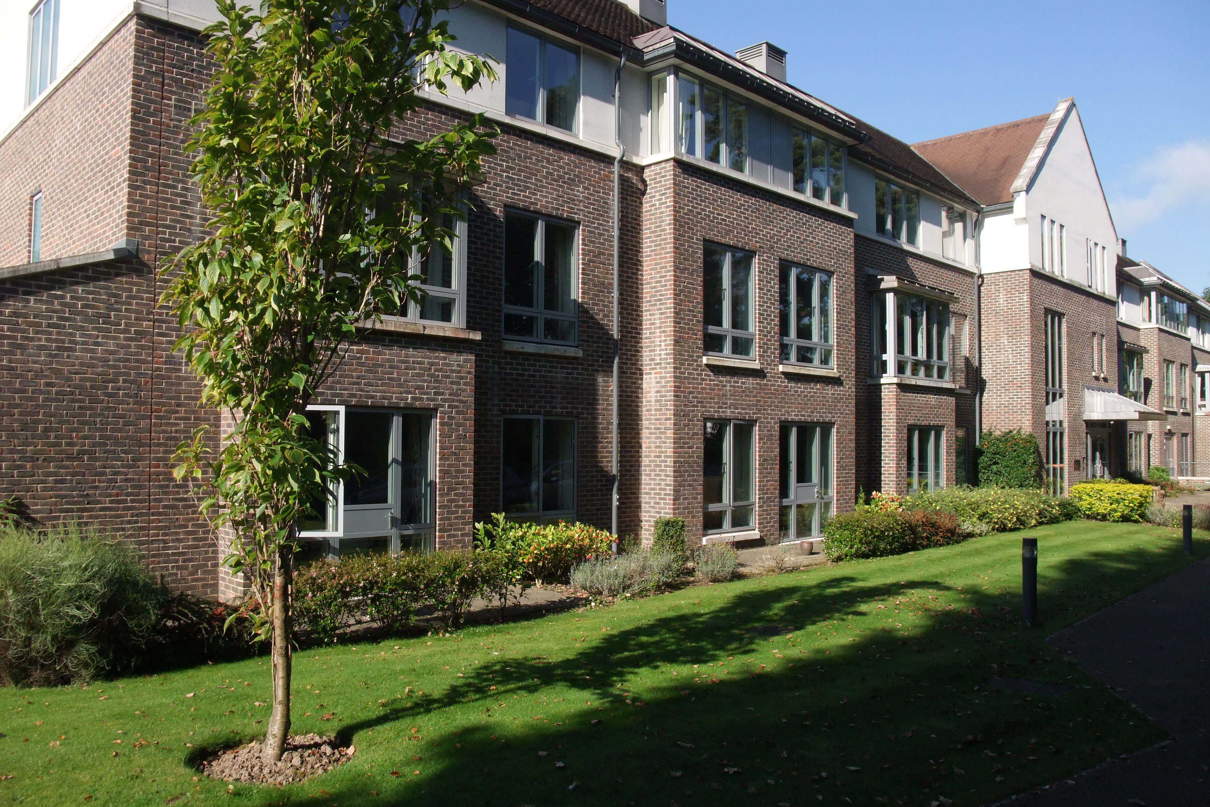 The front fascade of Manormead Community Living